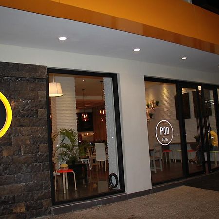 Ostello Pod House Makassar Esterno foto