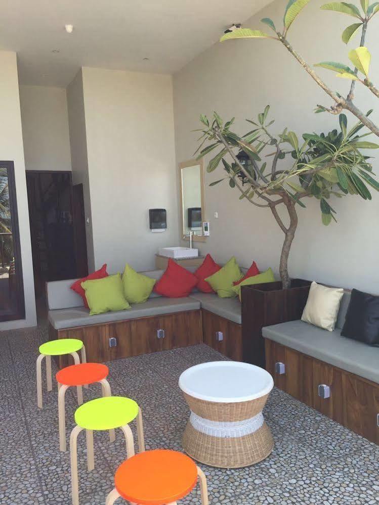 Ostello Pod House Makassar Esterno foto